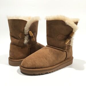 UGG Ebony Toggle Button Classic Boots -Chestnut -Kids US 2 -New With Defect